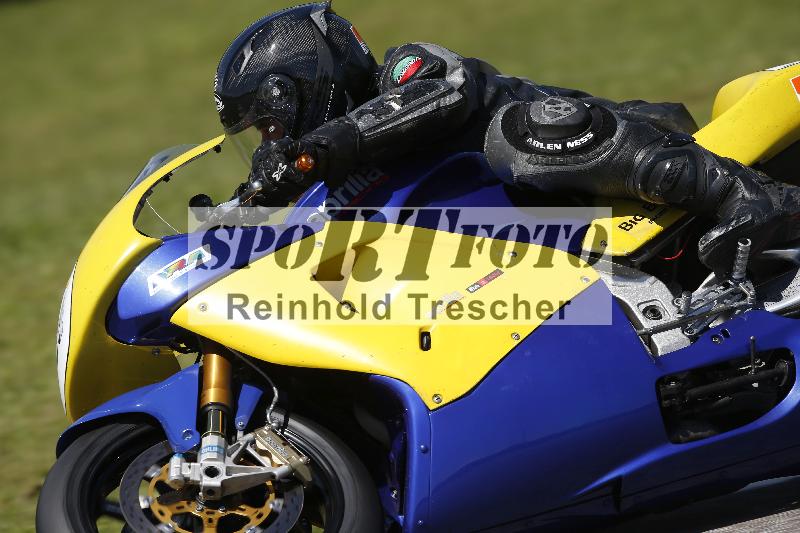 /Archiv-2024/29 12.06.2024 MOTO.CH Track Day ADR/Gruppe rot/54